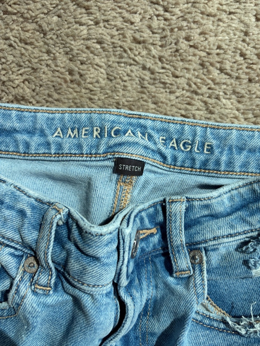 American Eagle Mom Straight Jean | 6 Short | Distressed - Picture 4 of 11
